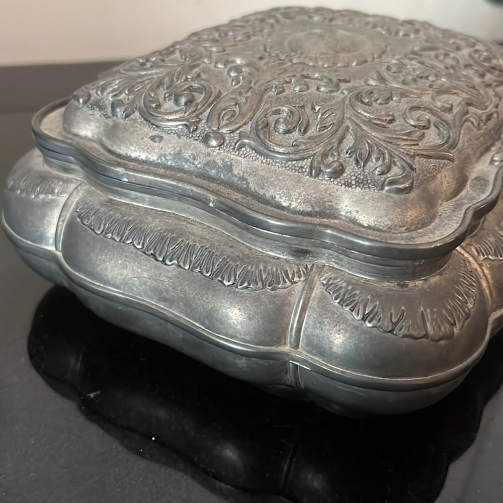 Godinger Silver Art Co. Silver Ornate Jewelry Box - Picture 5 of 15